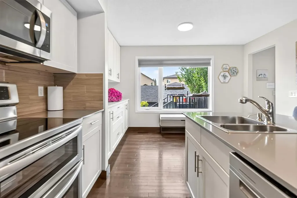 102 Panatella Hill NW Calgary AB T3K 0B6