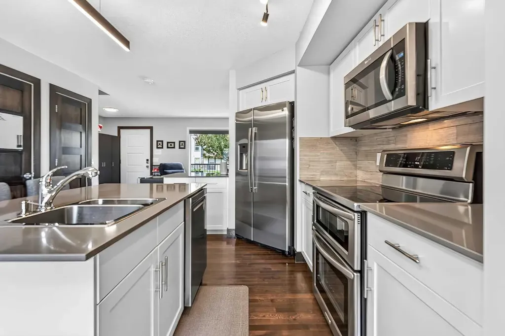 102 Panatella Hill NW Calgary AB T3K 0B6