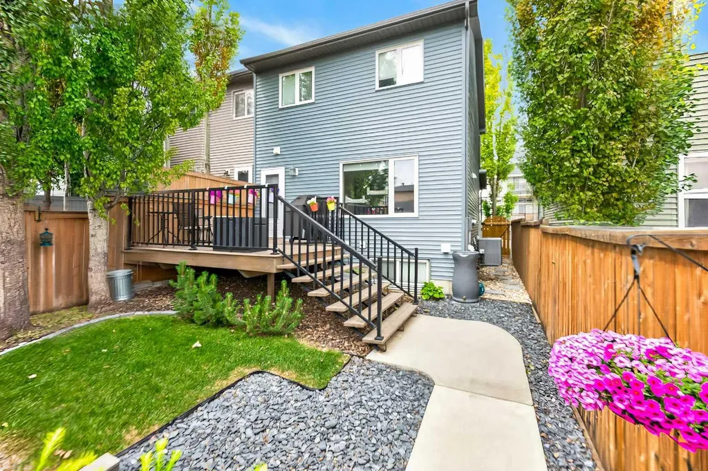 102 Panatella Hill NW Calgary AB T3K 0B6