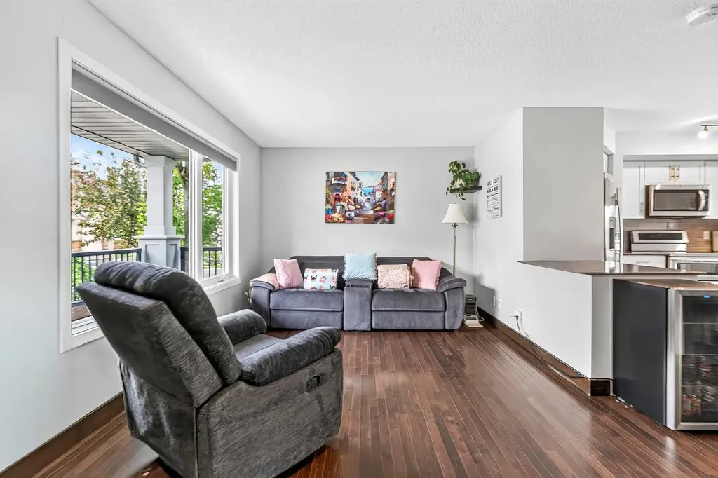 102 Panatella Hill NW Calgary AB T3K 0B6