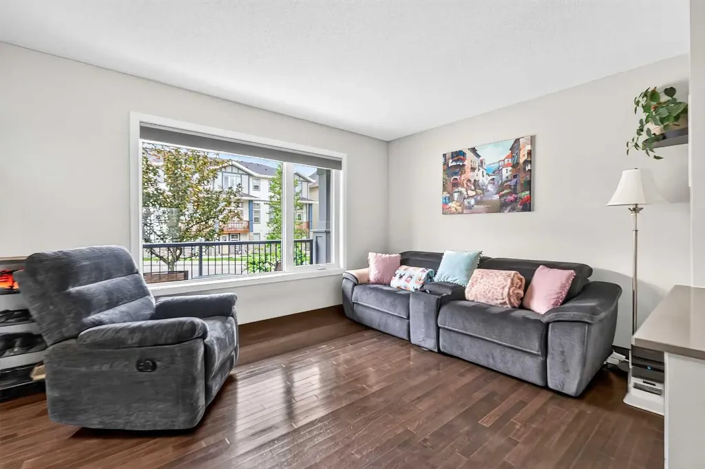 102 Panatella Hill NW Calgary AB T3K 0B6