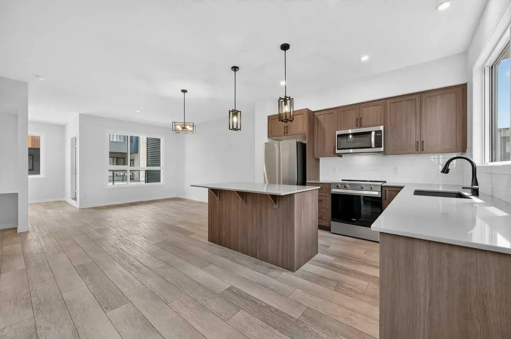 81 Midtown Boulevard SW Airdrie AB T4B 4E7