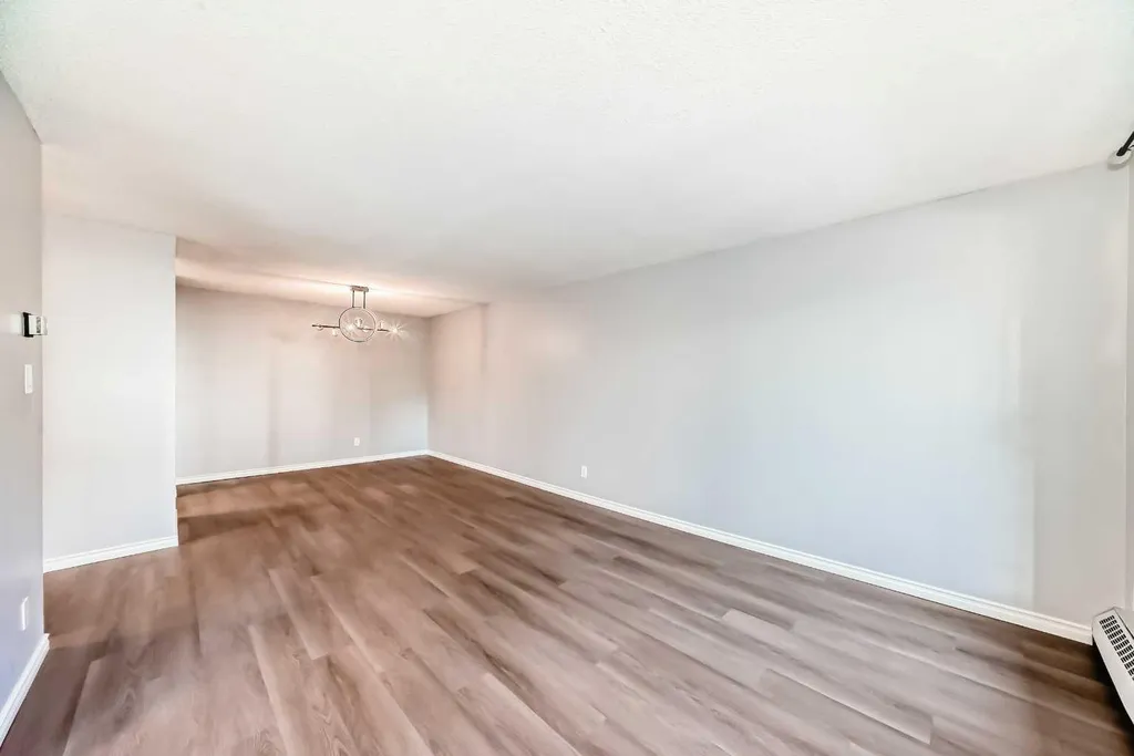924 14 Avenue SW Calgary AB T2R0N7