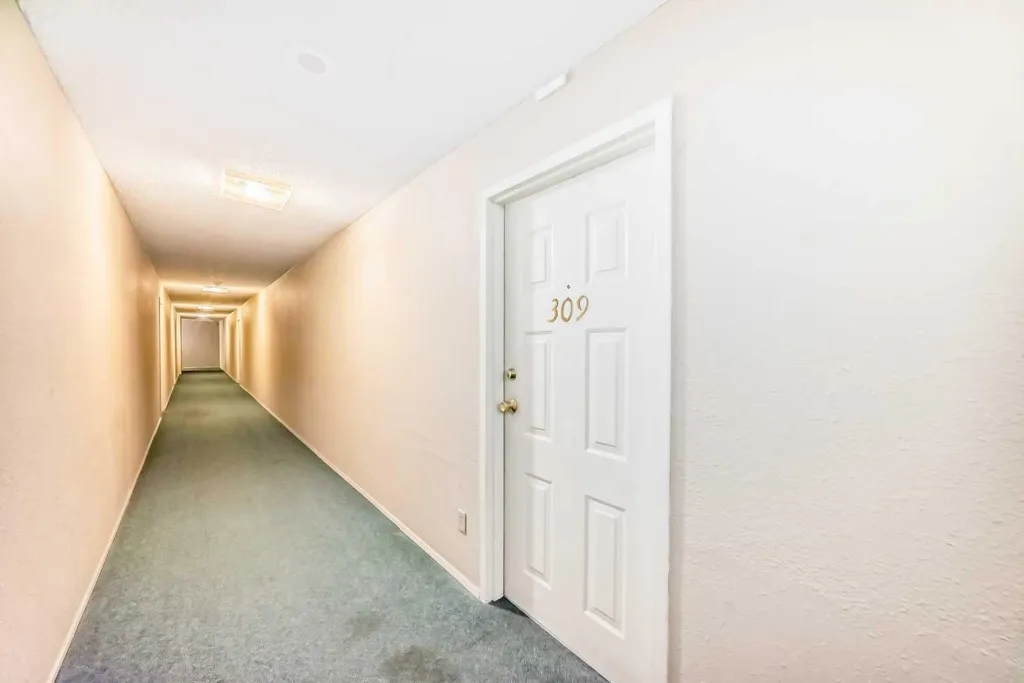 924 14 Avenue SW Calgary AB T2R0N7