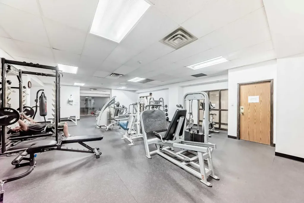 924 14 Avenue SW Calgary AB T2R0N7