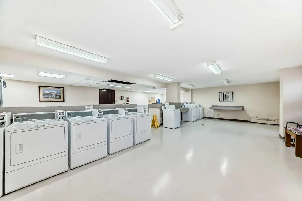 924 14 Avenue SW Calgary AB T2R0N7