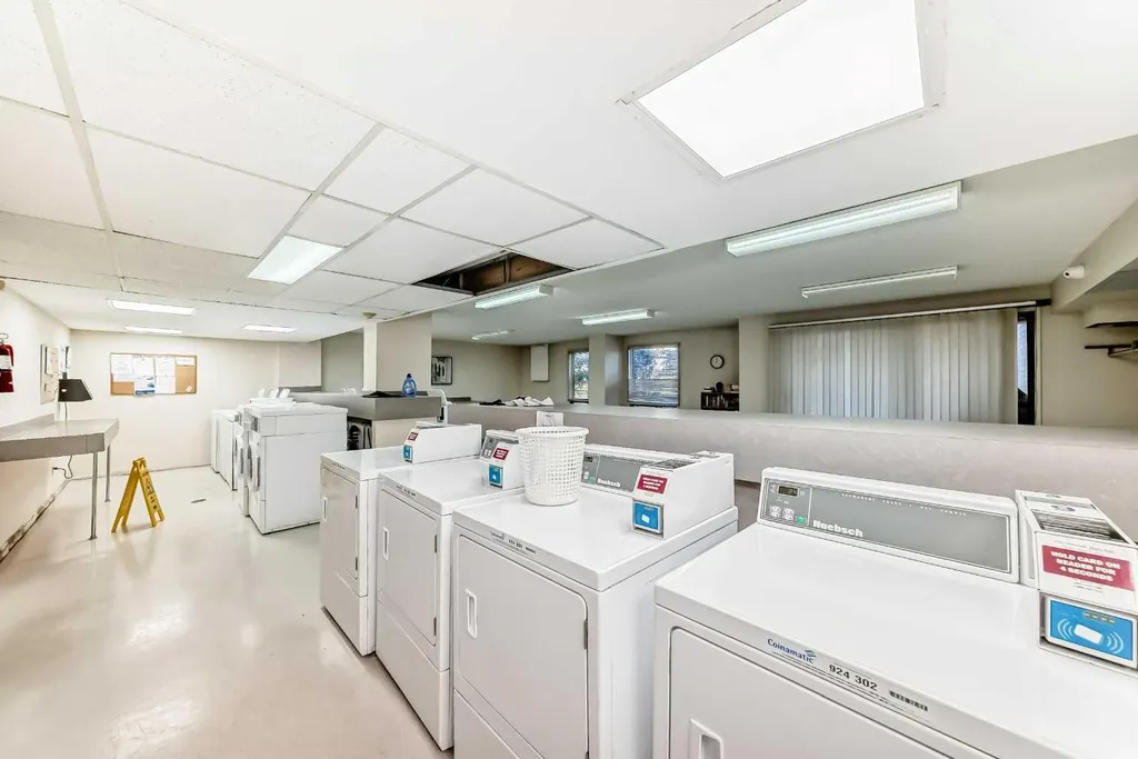 924 14 Avenue SW Calgary AB T2R0N7