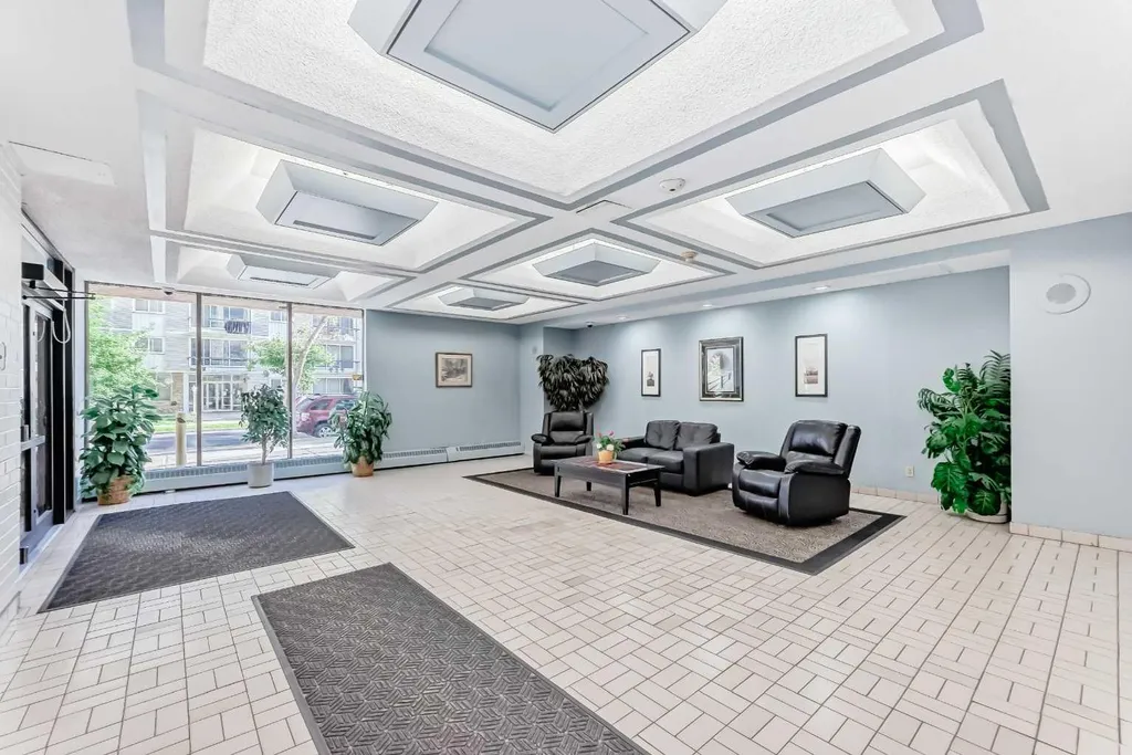 924 14 Avenue SW Calgary AB T2R0N7