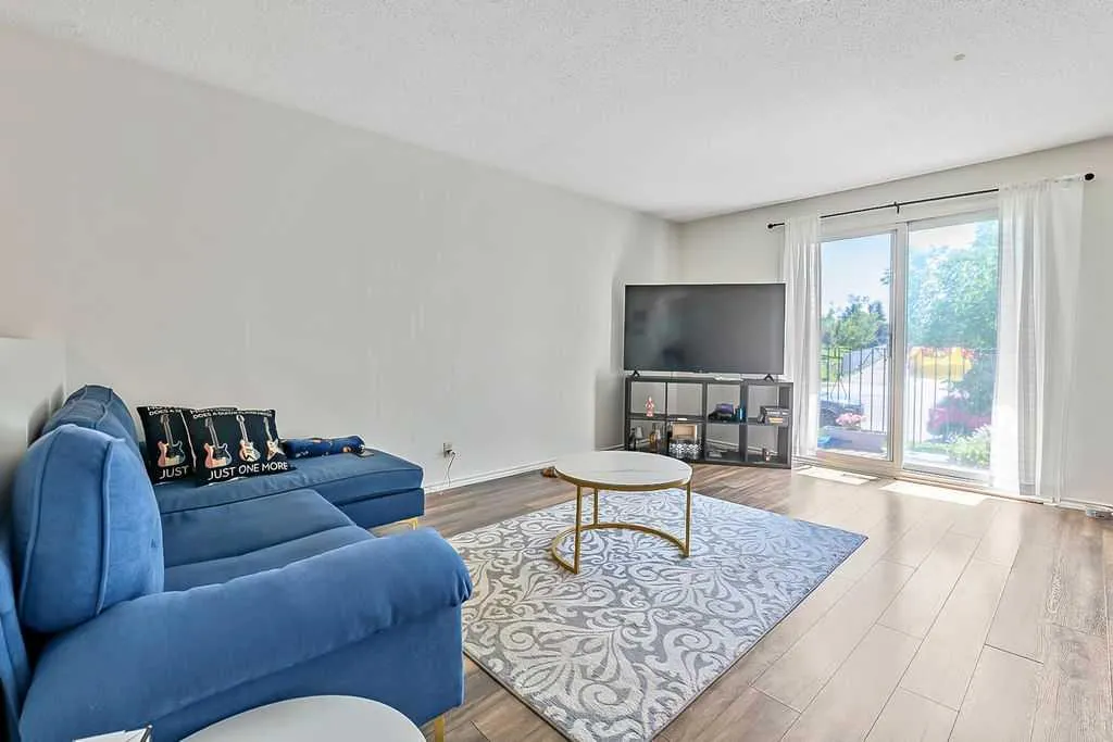124 Bergen Road NW Calgary AB T3K 1H9