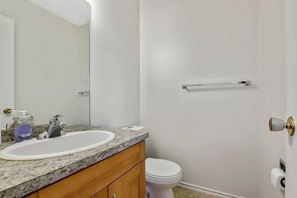124 Bergen Road NW Calgary AB T3K 1H9