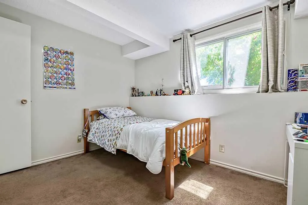 124 Bergen Road NW Calgary AB T3K 1H9
