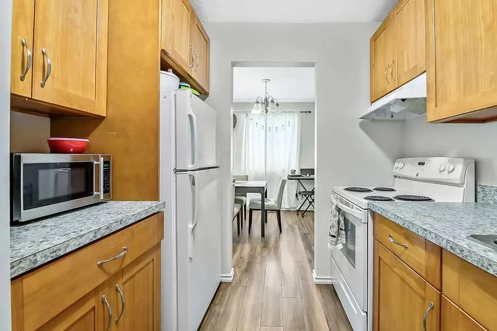 124 Bergen Road NW Calgary AB T3K 1H9