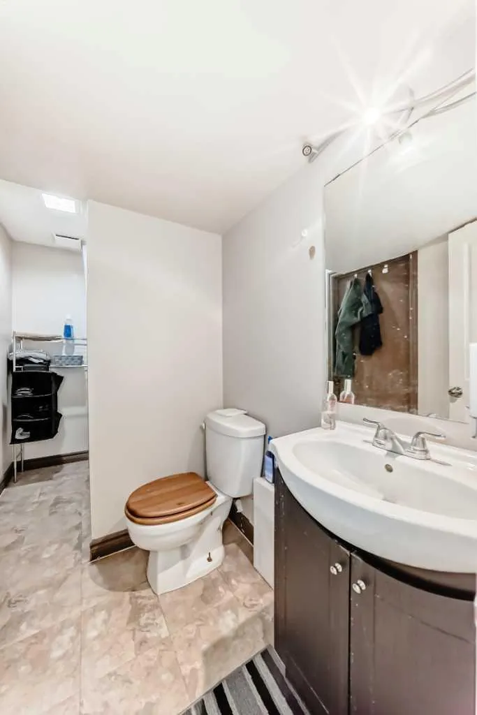 279 Falton Drive NE Calgary AB T3J 2W8