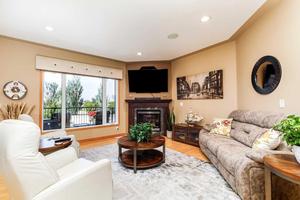 111 Adams Close Red Deer AB T4R3C7