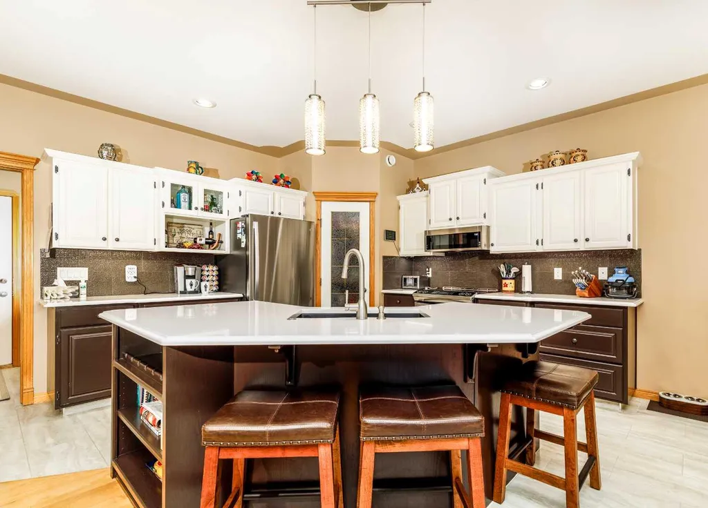 111 Adams Close Red Deer AB T4R3C7