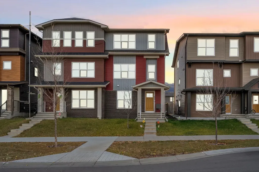 533 Savanna Boulevard NE Calgary AB T3J 0X2