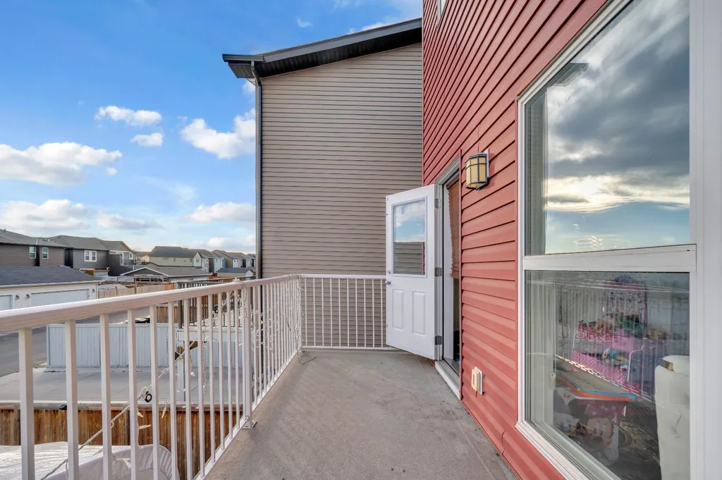 533 Savanna Boulevard NE Calgary AB T3J 0X2