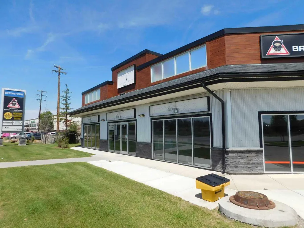 220 North Railway Street Okotoks AB T1S 0E2