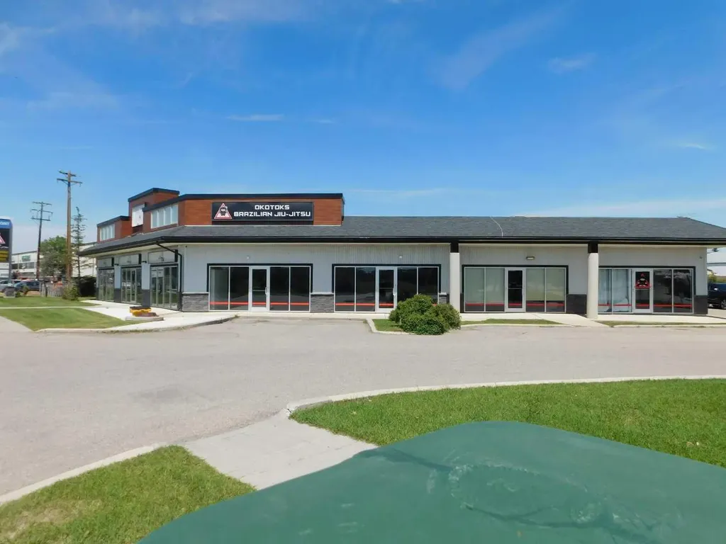 220 North Railway Street Okotoks AB T1S 0E2