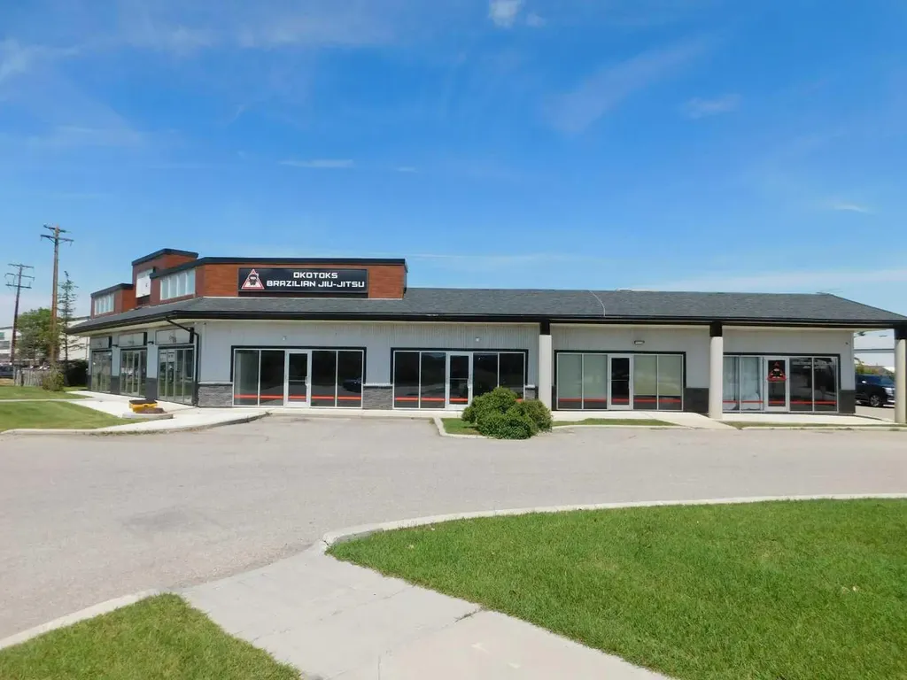 220 North Railway Street Okotoks AB T1S 0E2