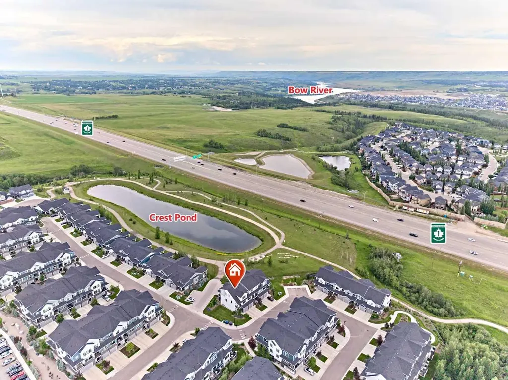 102 Crestridge Common SW Calgary AB T3B 6J5