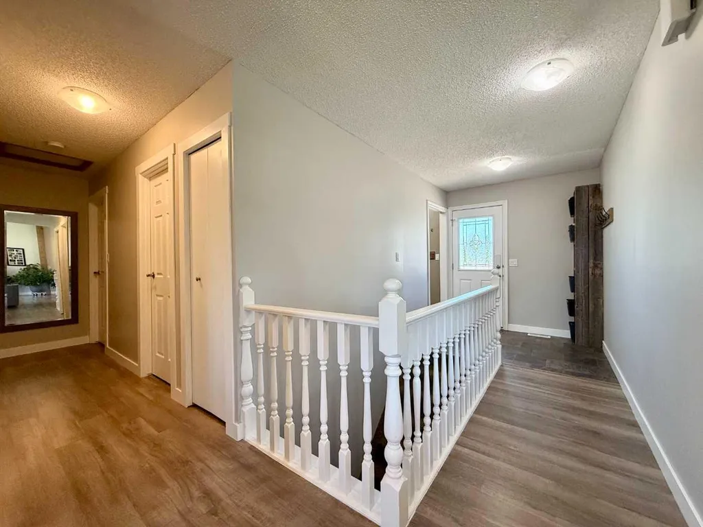5008 4 Avenue Chauvin AB T0B 0V0