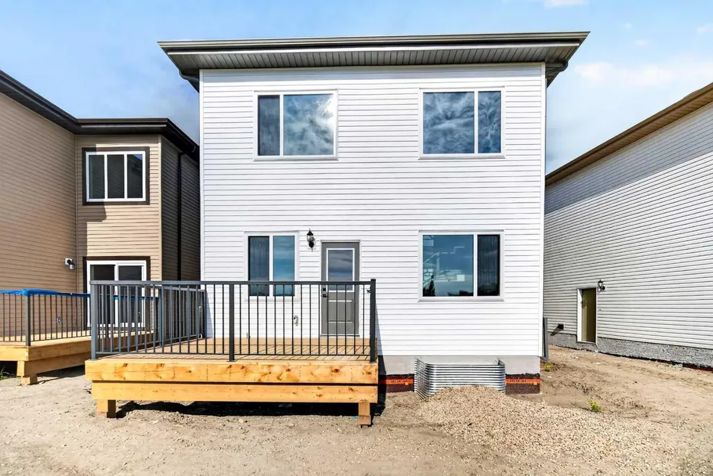 61 Linden Place Rural Red Deer County AB T4E 3C4