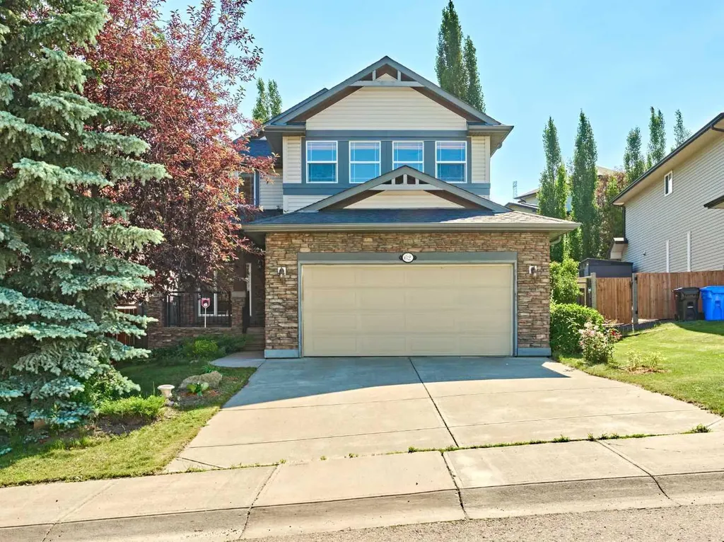 62 Crestmont Drive SW Calgary AB T3B 5X7