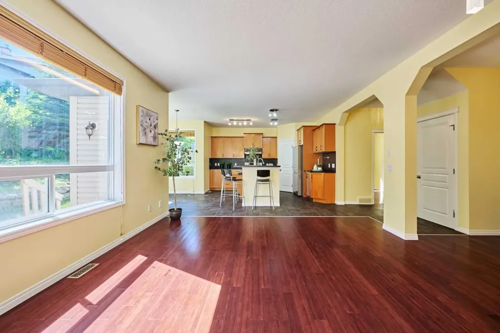62 Crestmont Drive SW Calgary AB T3B 5X7