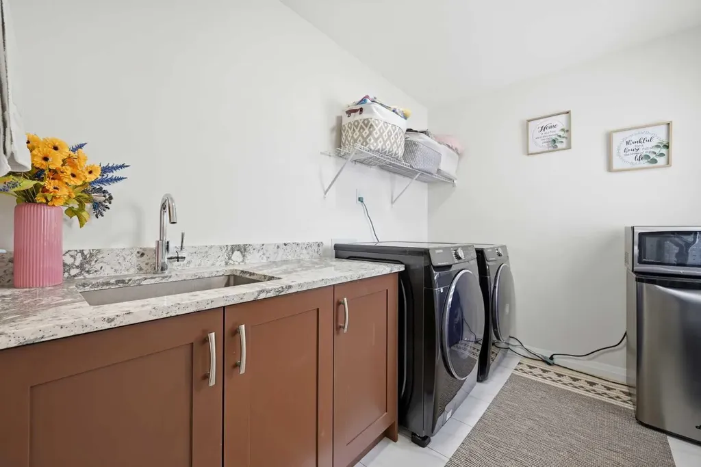 838 Edgefield Street Strathmore AB T0J 1Y0