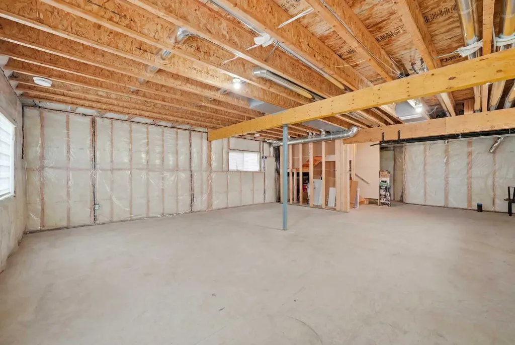 838 Edgefield Street Strathmore AB T0J 1Y0