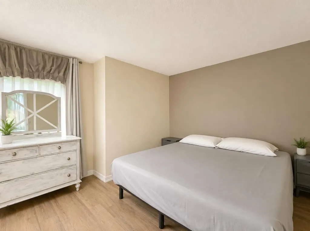 999 Canyon Meadows Drive SW Calgary AB T2W 2S6