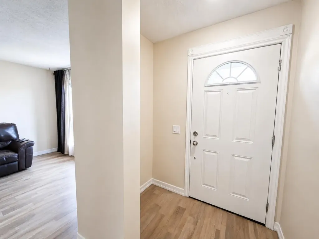 999 Canyon Meadows Drive SW Calgary AB T2W 2S6