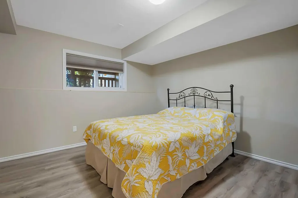 24 Heron Court Penhold AB T4G 0G5