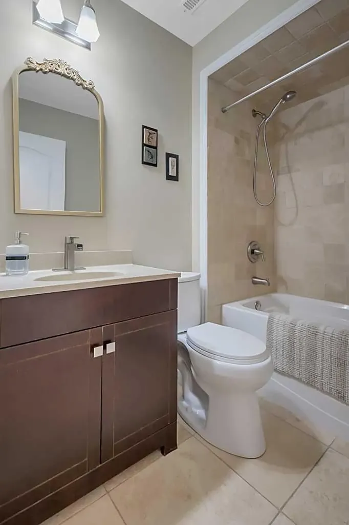 24 Heron Court Penhold AB T4G 0G5