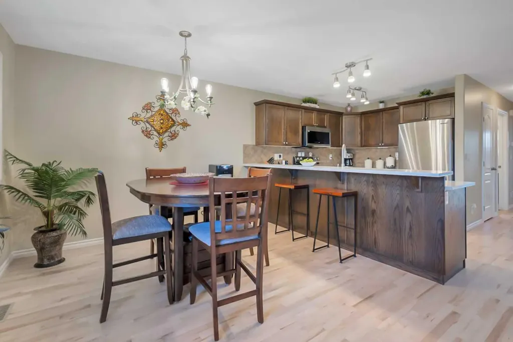 24 Heron Court Penhold AB T4G 0G5