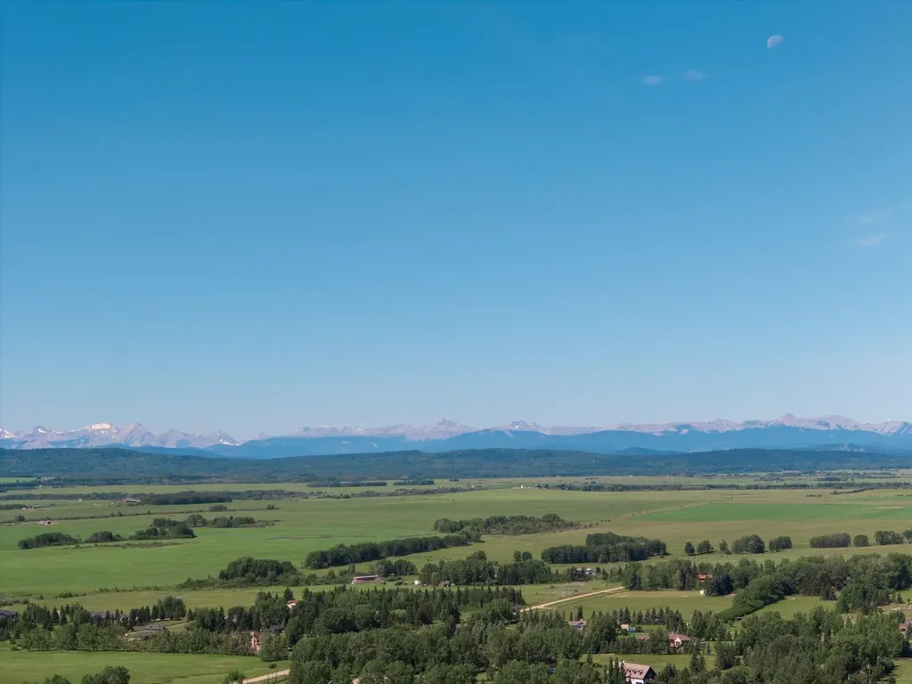 127 Aspen Green Rural Rocky View County AB T3Z 3B9