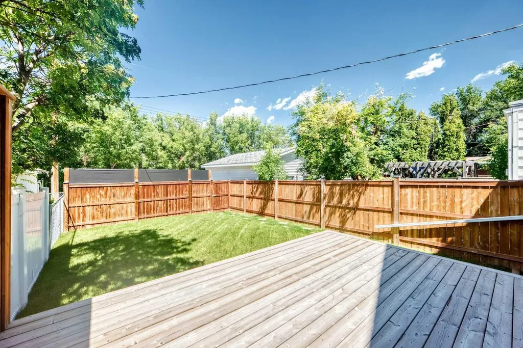309 7 Avenue S Lethbridge AB T1J 1H6