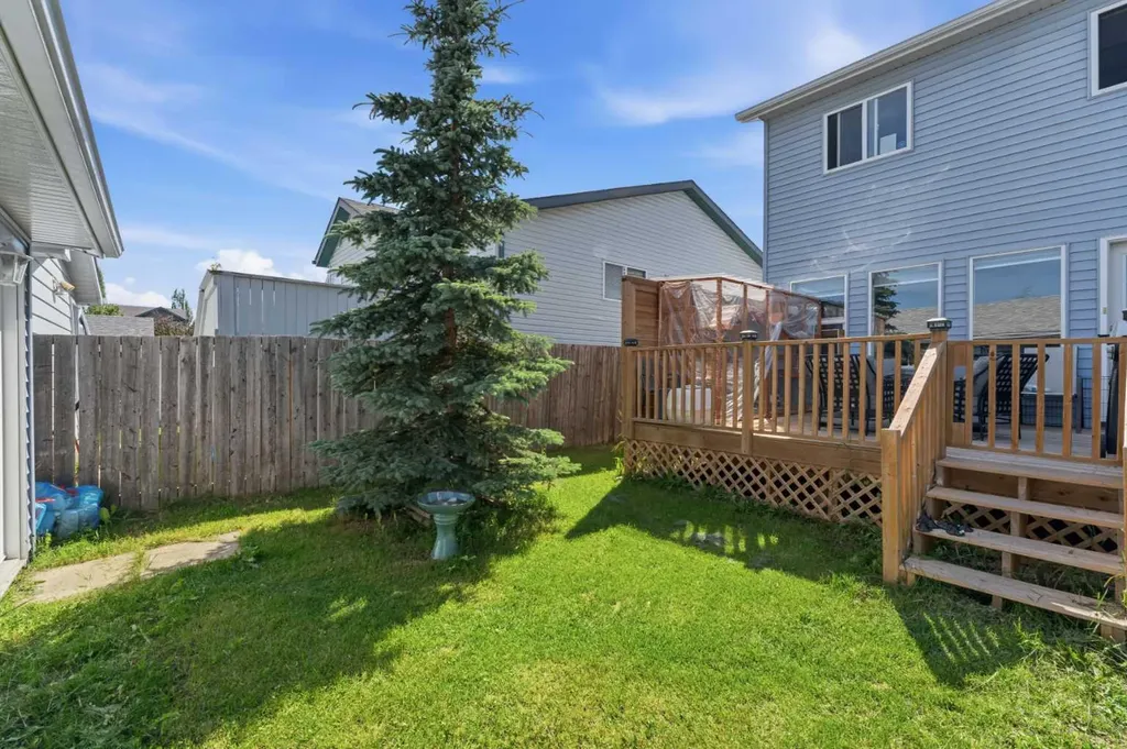 89 Everstone Way SW Calgary AB T2Y 4j6
