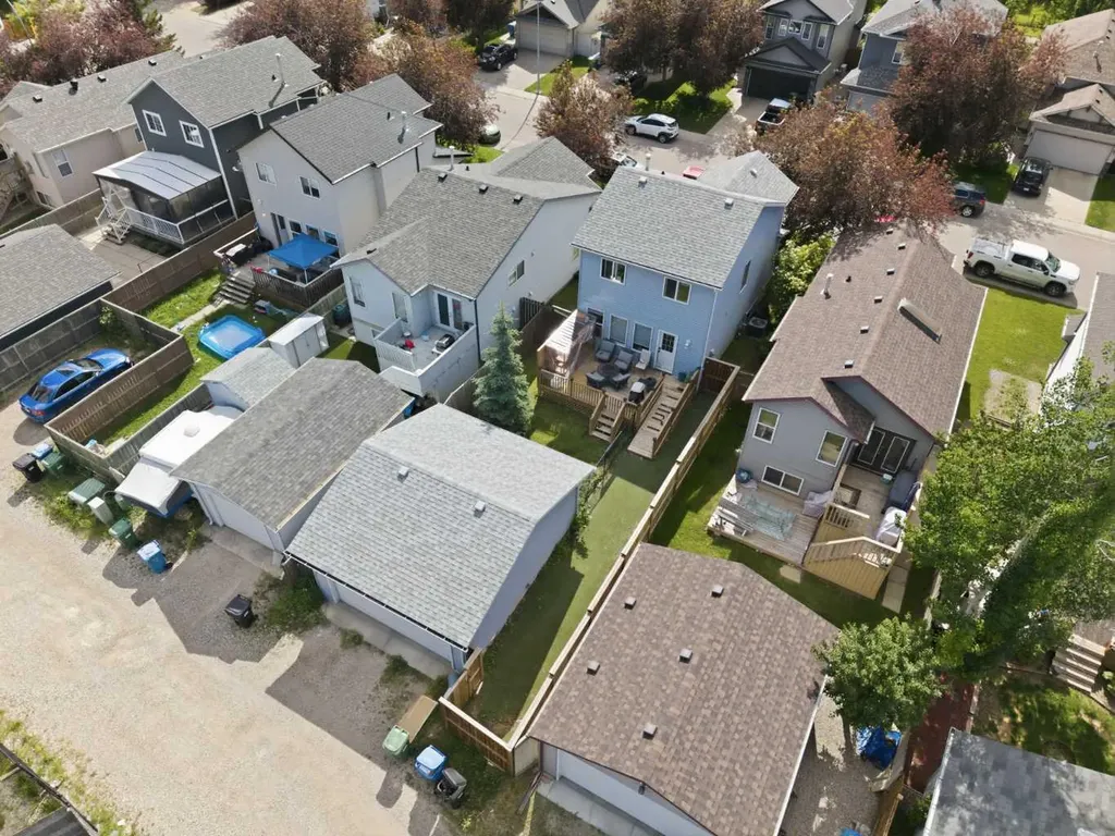 89 Everstone Way SW Calgary AB T2Y 4j6