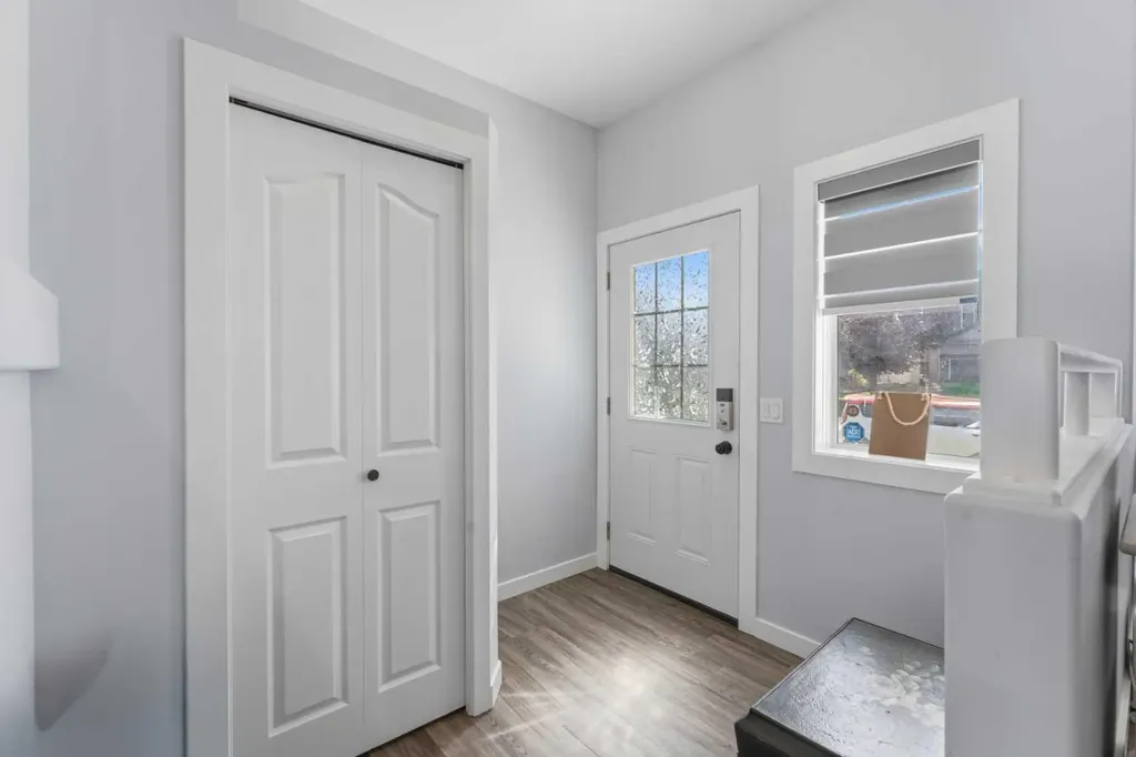 89 Everstone Way SW Calgary AB T2Y 4j6
