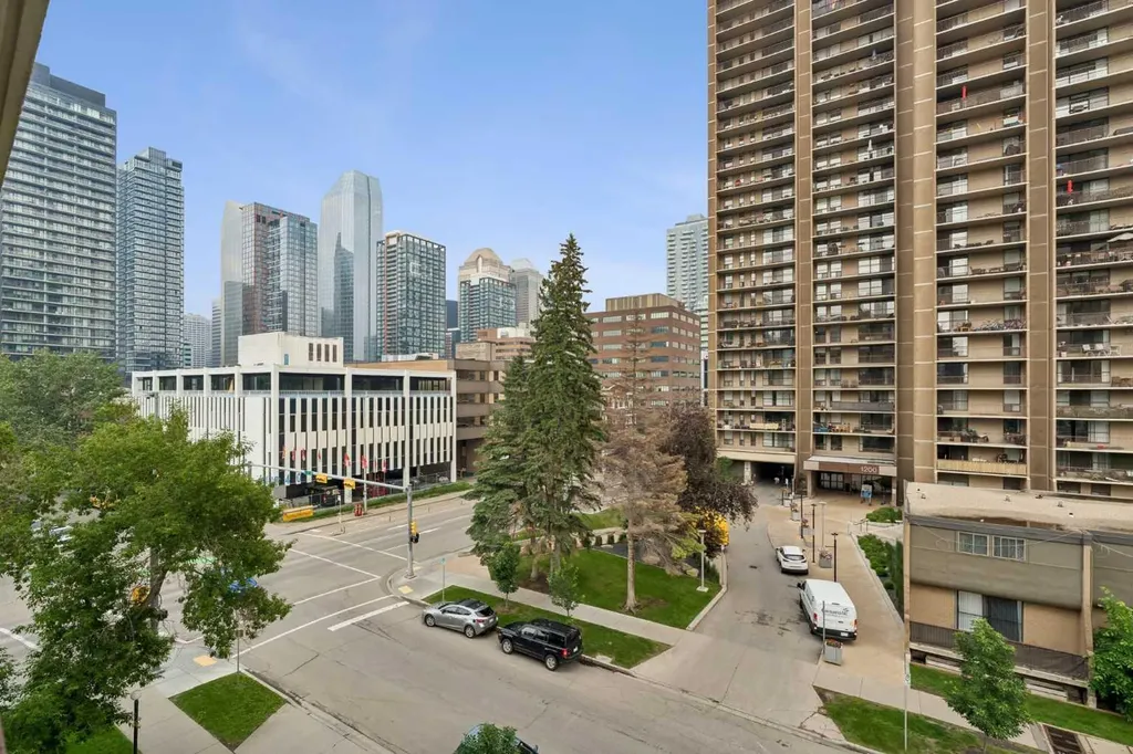 1209 6 Street SW Calgary AB T2R 0Z5