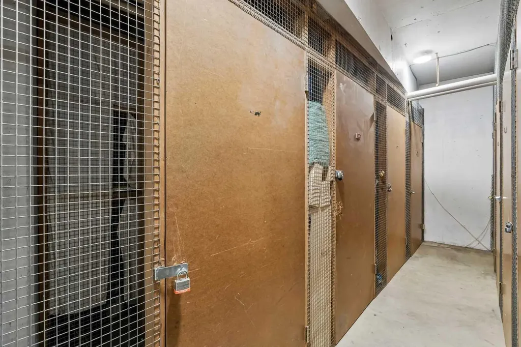 1209 6 Street SW Calgary AB T2R 0Z5
