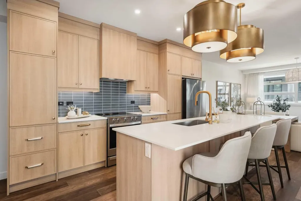 55 Lucas Way NW Calgary AB T3P 2C7