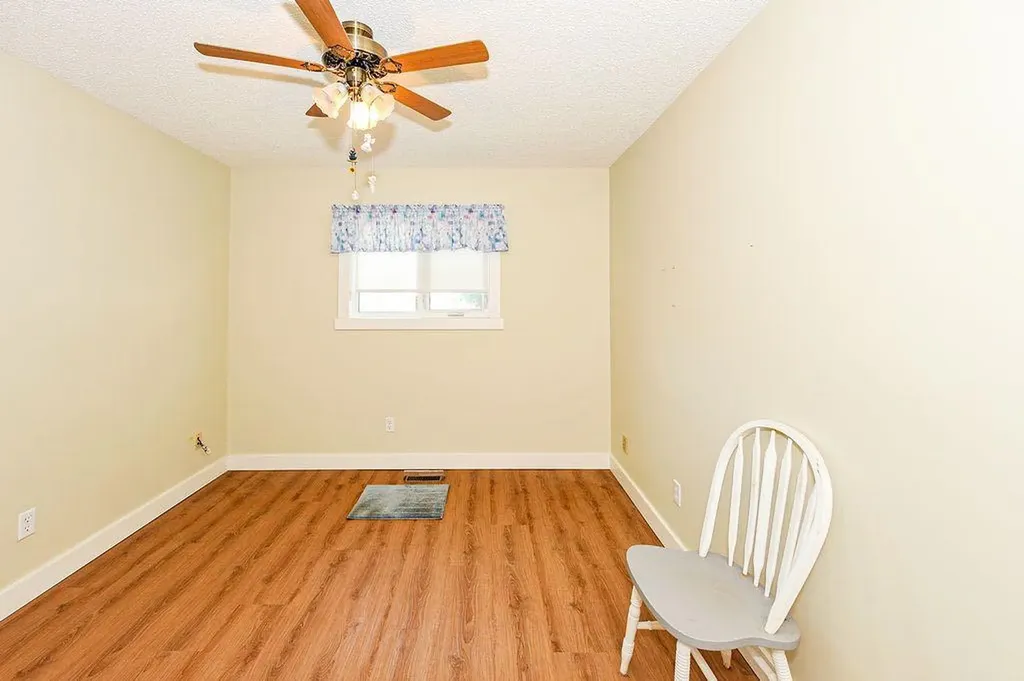4310A 65 Street Camrose AB T4V 2J5