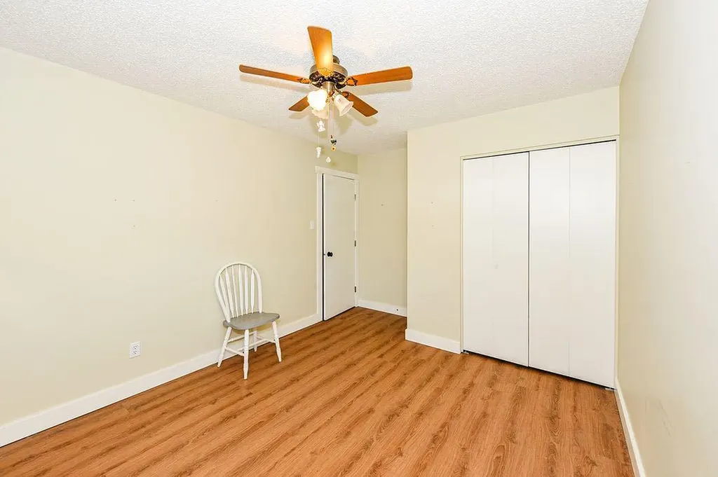 4310A 65 Street Camrose AB T4V 2J5