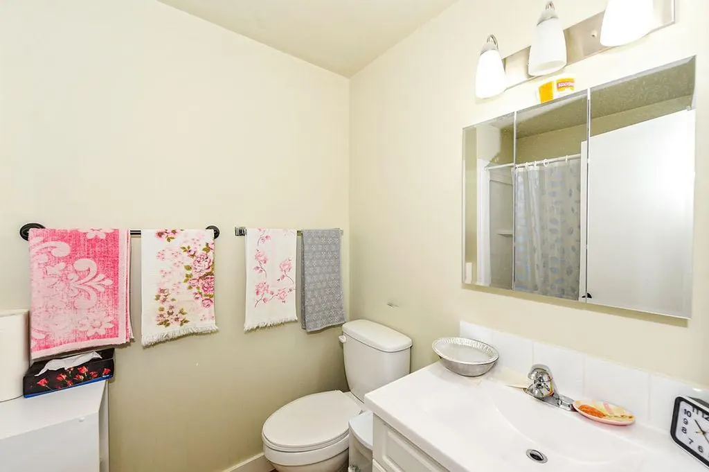 4310A 65 Street Camrose AB T4V 2J5