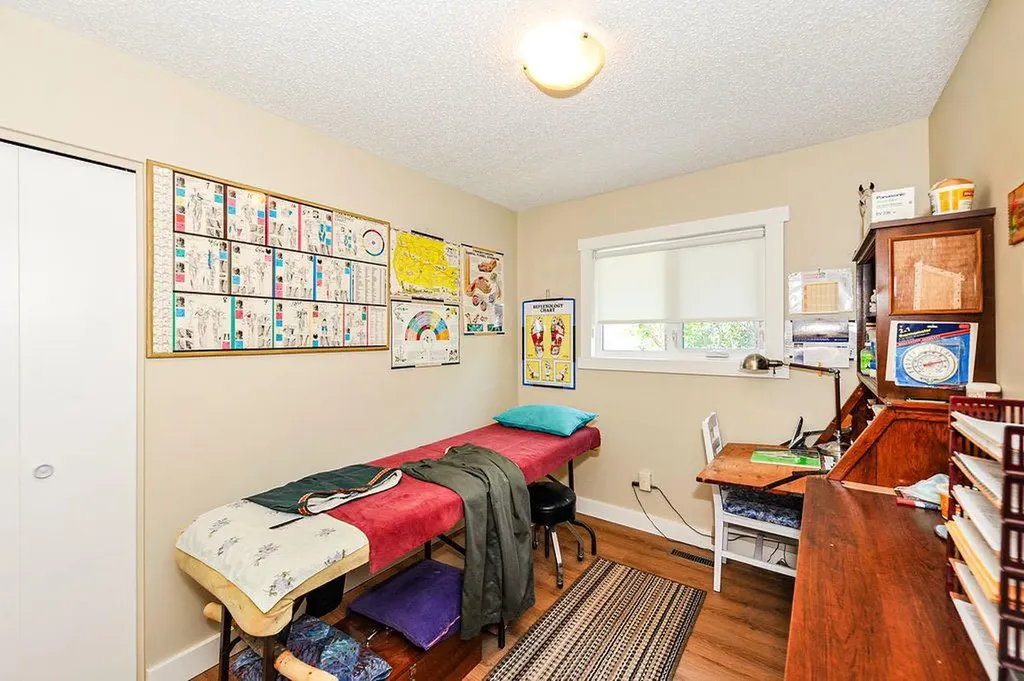 4310A 65 Street Camrose AB T4V 2J5