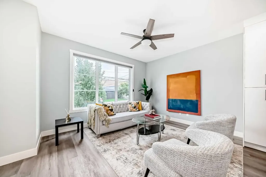 1757 45 Street NW Calgary AB T3B 0P2