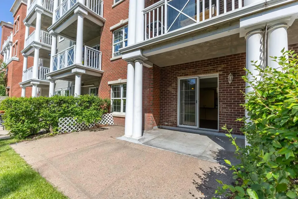 5605 Henwood Street SW Calgary AB T3E 7R1